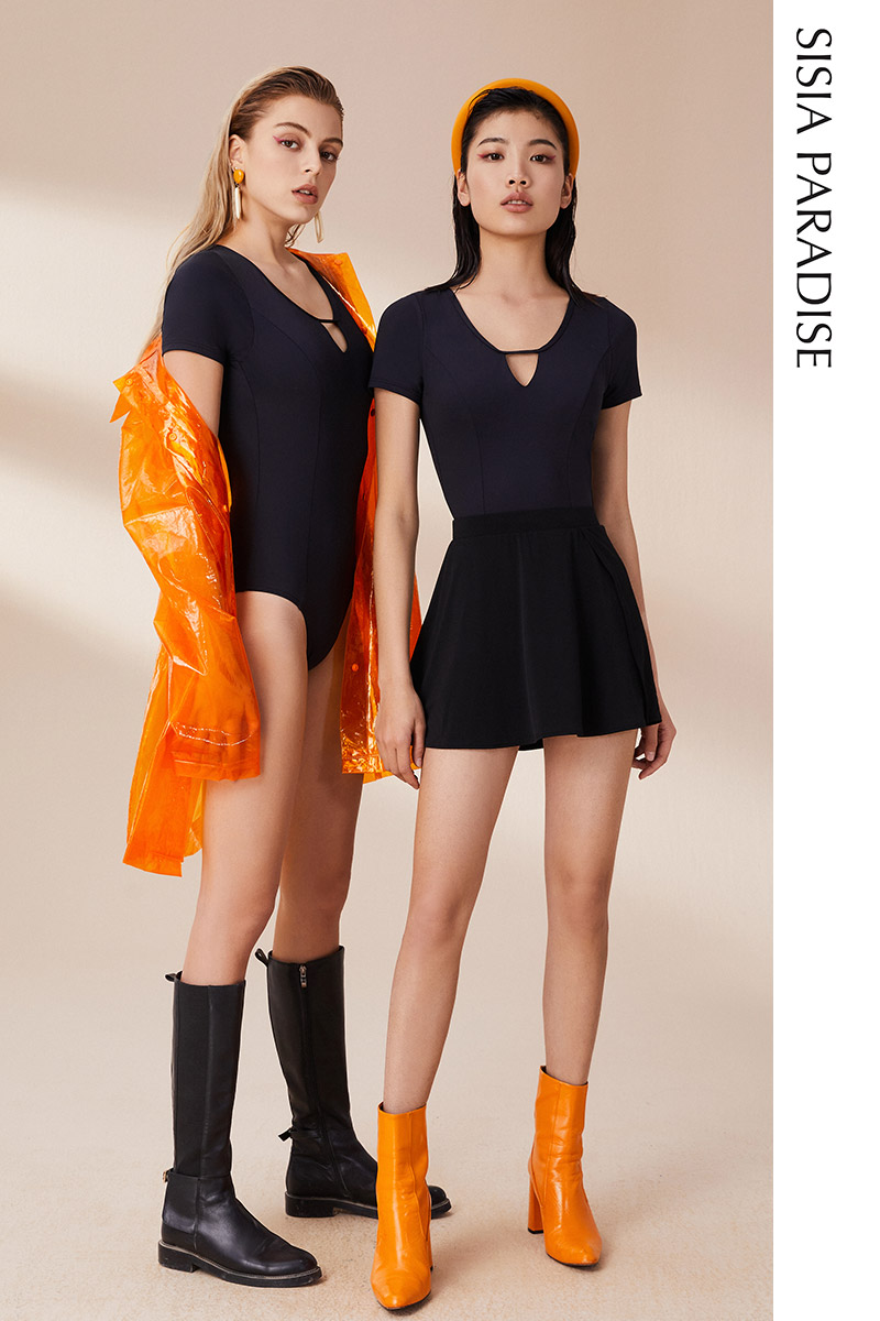 SISIA夏日芭蕾梦纯黑连体泳衣